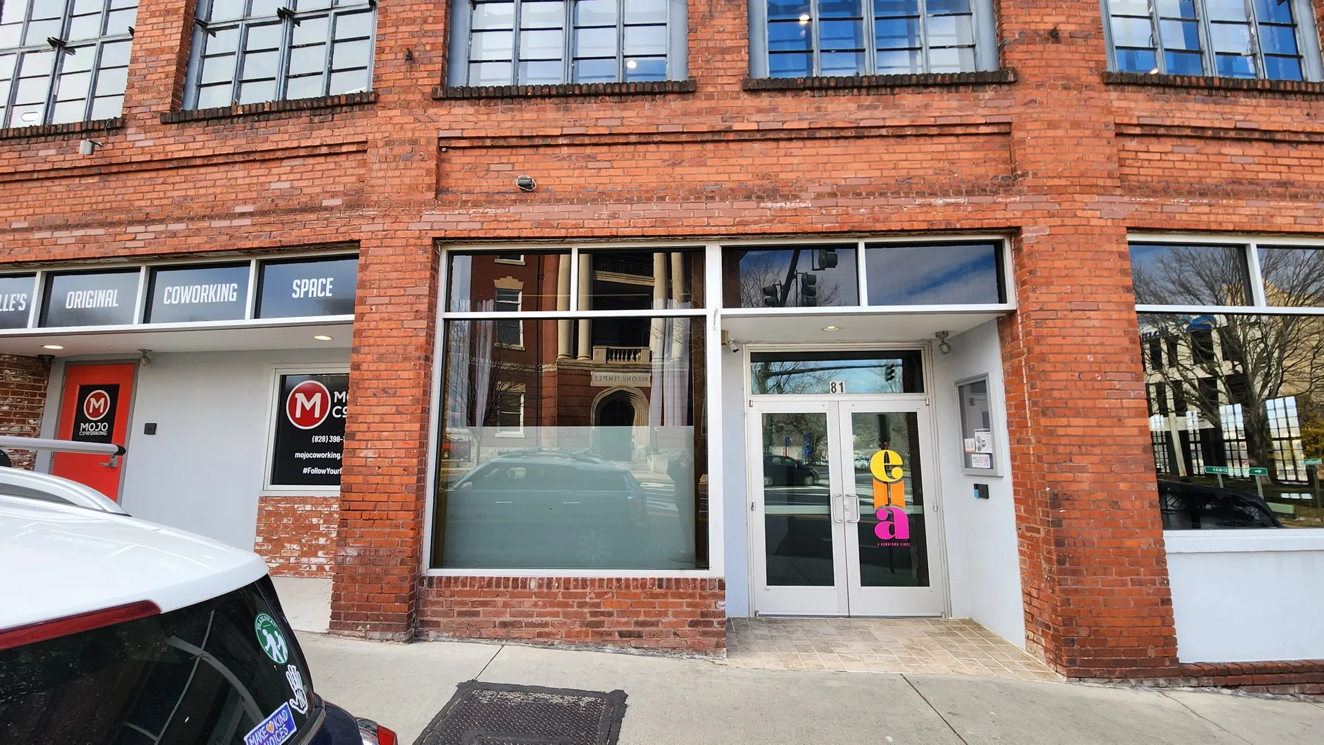 Mojo Coworking storefront